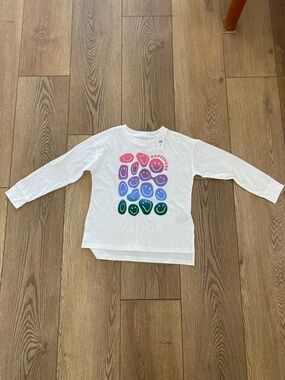 Gap Kids White Long-Sleeve Tee with Multicolor Smiley Graphic size M (8)